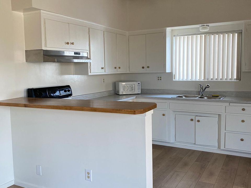 1st image of 205 Nieto Ave #5