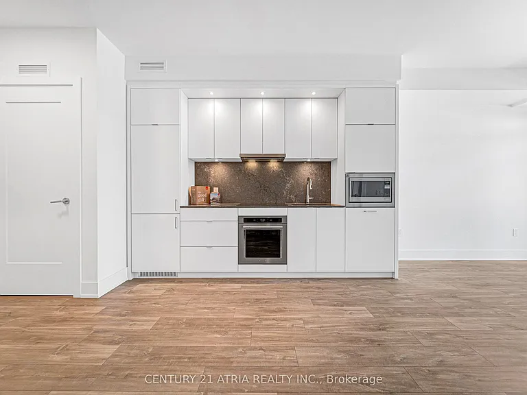858 Dupont St #306 — Photo 2