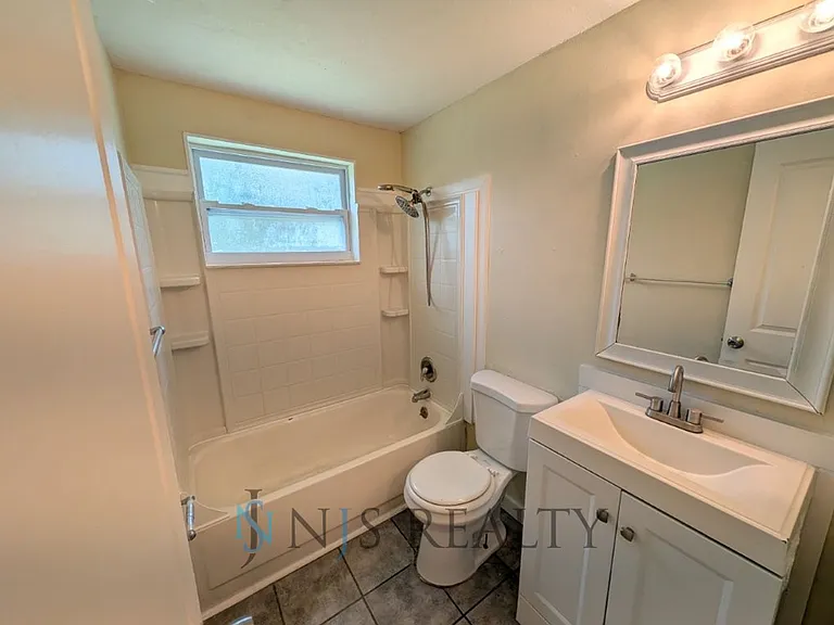 3814 Linkwood St — Photo 8