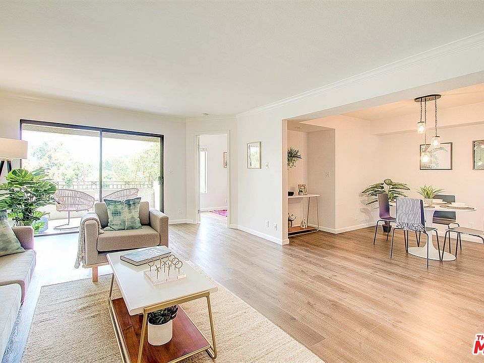 1st image of 5009 Woodman Ave APT 306