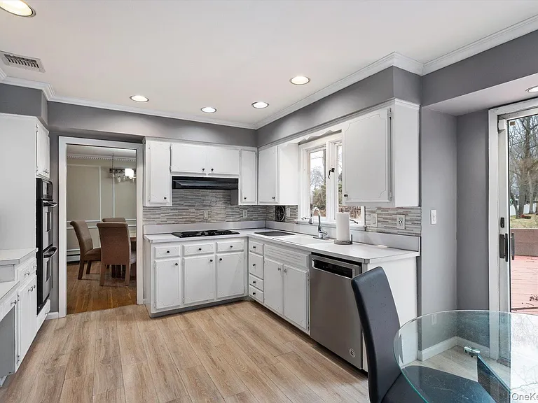 38 Arista Dr — Photo 11