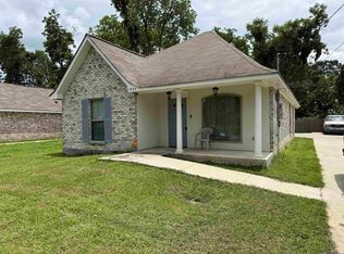 1737 Ravier Ln, Sunshine, LA 70780