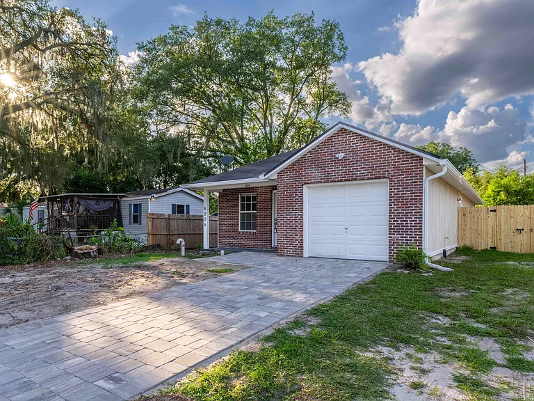 8205 Berry Ave — Photo 28