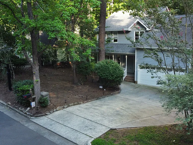 1539 Pathway Dr — Photo 1