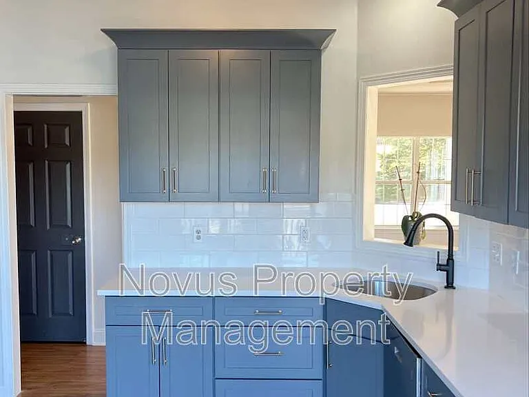 106 Turtle Pointe Dr — Photo 5