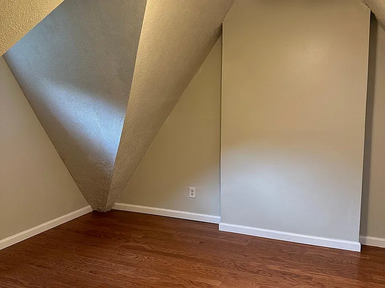 357 Hillcrest Ave — Photo 14