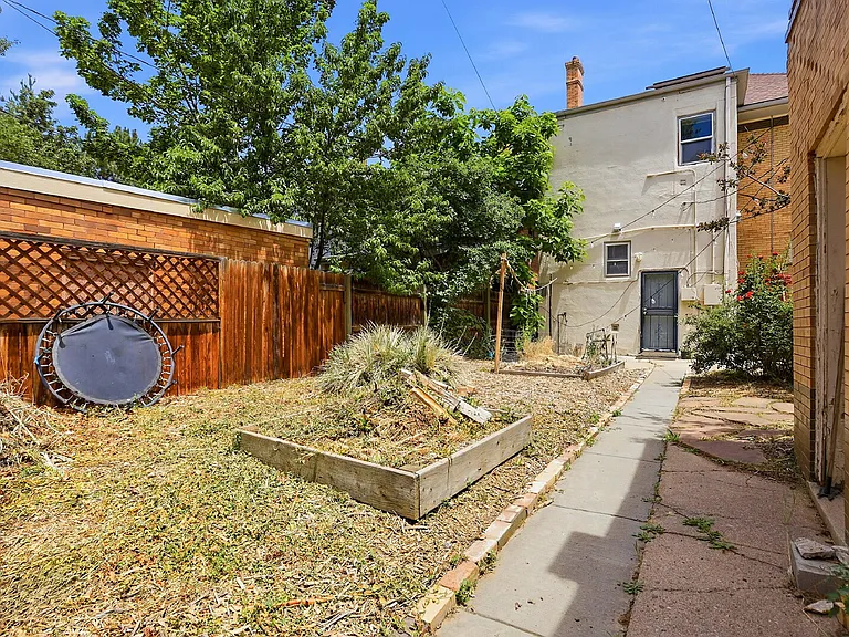 1525 Madison St — Photo 45