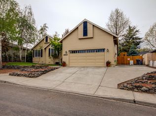 1863 Valley View Dr, Medford, OR