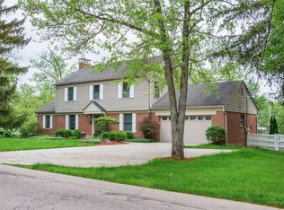 6982 Pineneedle Ln, Cincinnati, OH 45243