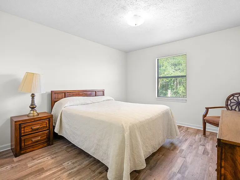 100 Laurel Cove Dr #16 — Photo 9
