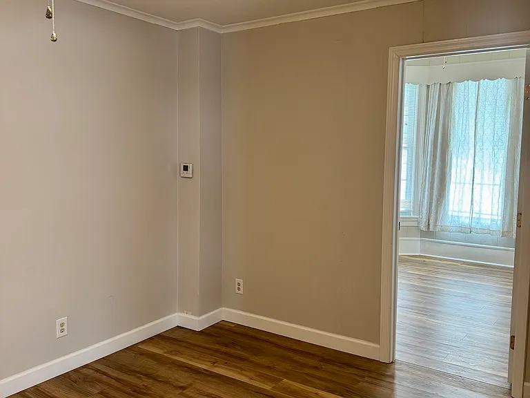 220 Elm St — Photo 7