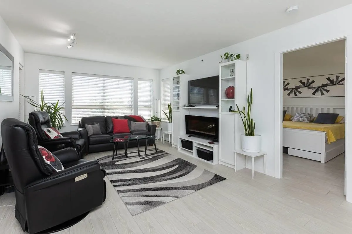2 bed, 1052 sqft, $2,750 — Photo 4
