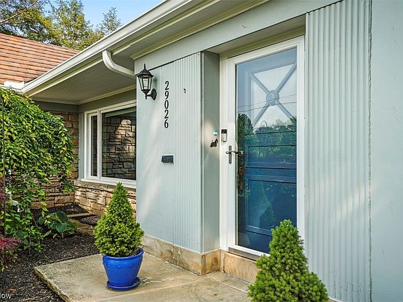 2nd image of 29026 Gates Mills Blvd