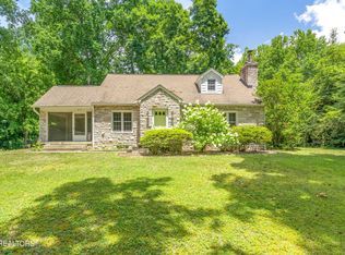 619 White Oak Dr, Knoxville, TN 37920