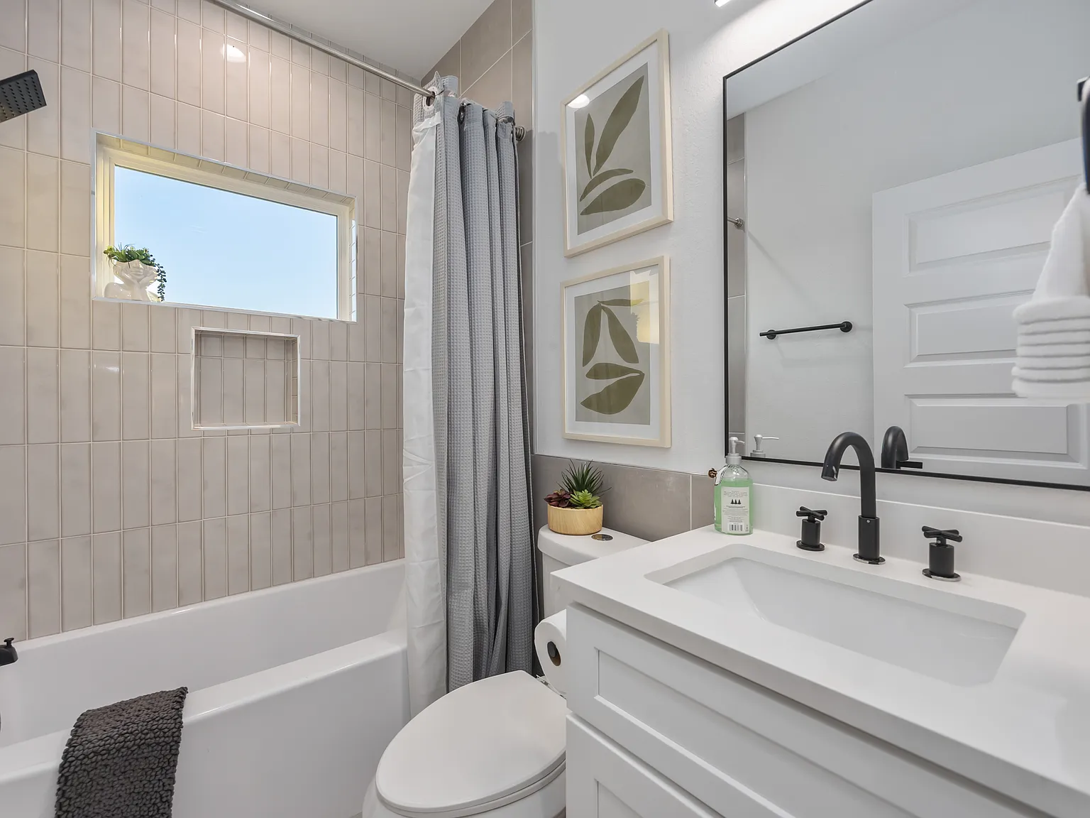 1 bed, 1950 sqft, $950 — Photo 3