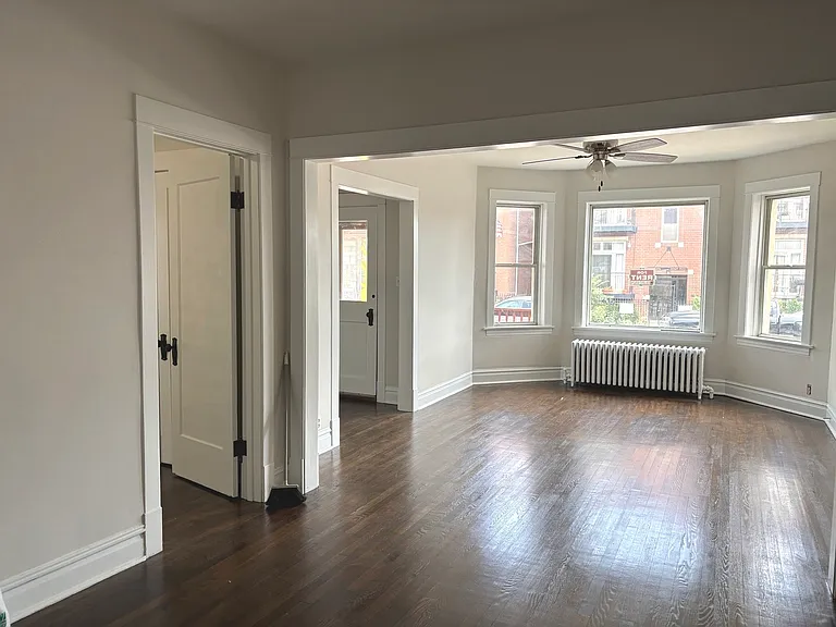 2737 W Belmont Ave #1 — Photo 2