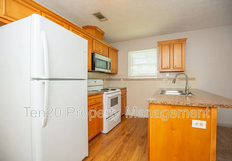 5125 13th Ave #2 — Photo 3