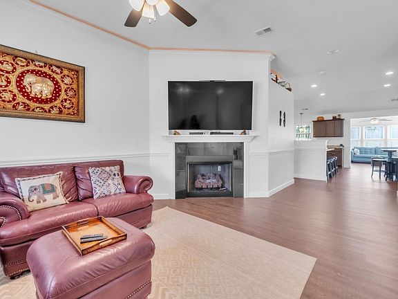 5th image of 115 Steuer Place Dr