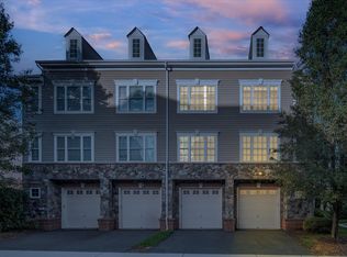 11224 Wortham Crest Cir, Manassas, VA 20109