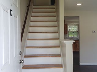 17 Guy Pl, West Springfield, MA 01089