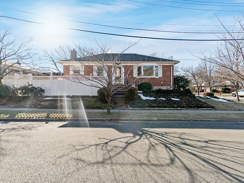 1st image of 6 S Greenleaf Ave