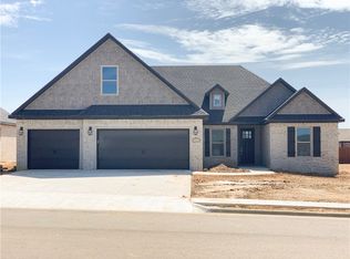 877 W Via Firenze Ave, Springdale, AR 72762