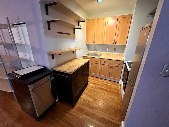 3rd image of 447 E 87th St APT 2W