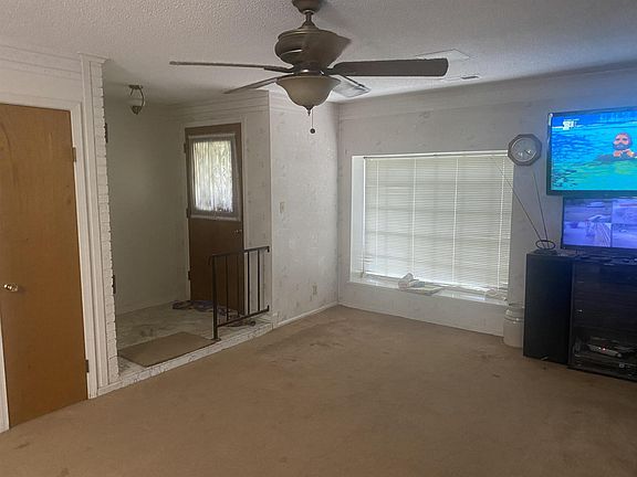 2nd image of 2078 Shenandoah Dr