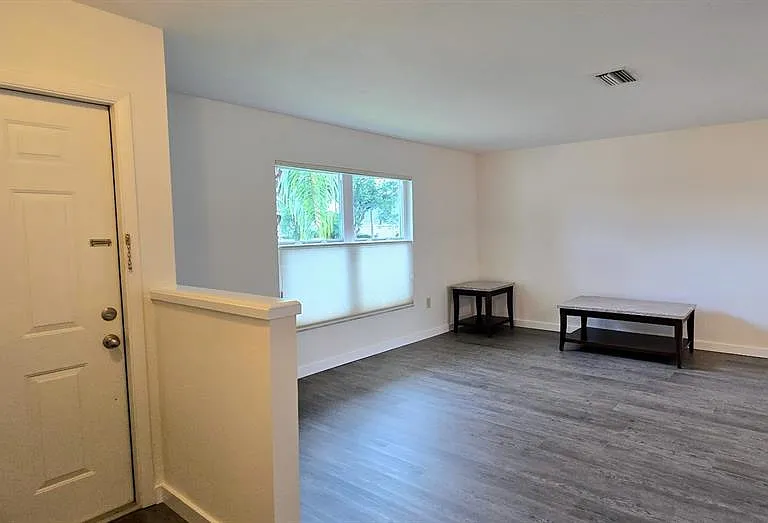 3801 Kingston Blvd — Photo 12