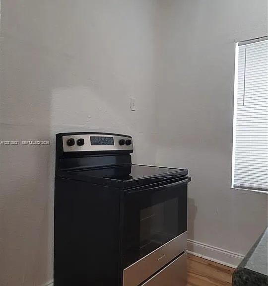 1322 SW 7th St #7 — Photo 10