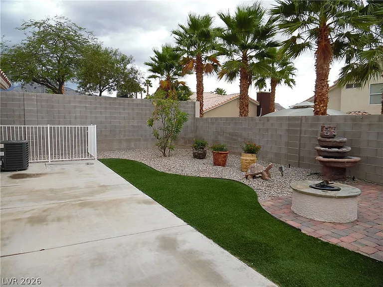 9120 Dolente Ave — Photo 12