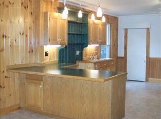 46 Mount Pleasant Ave, Skowhegan, ME 04976