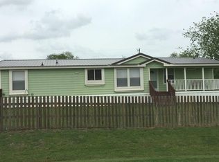 785 Little Joe Rd, Sanger, TX 76266