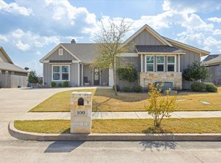 100 King Arthur Ct, Glen Rose, TX 76043