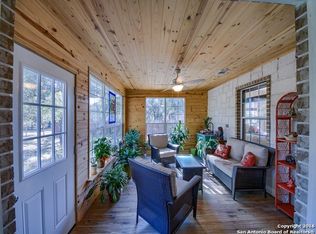 271 County Road 6876, Natalia, TX 78059