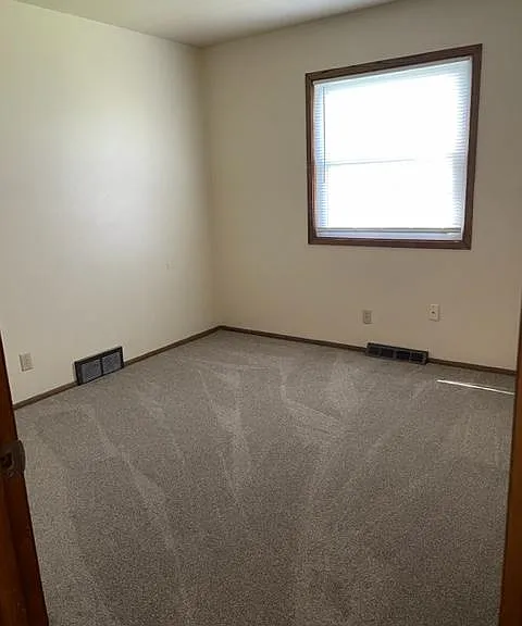 1832 Oakdale Dr — Photo 23