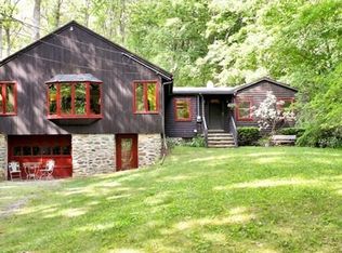 561 Leadmine Rd, Sturbridge, MA 01566