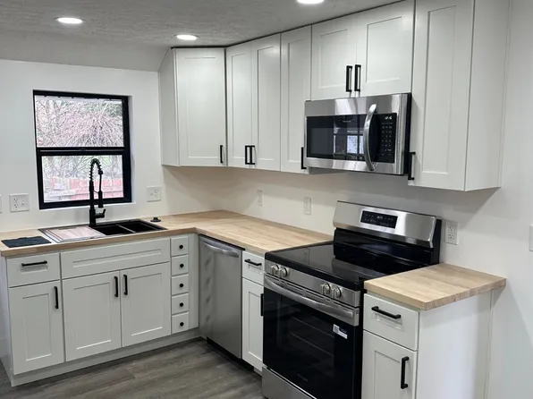 3209 Seneca St, Middletown, OH 45044