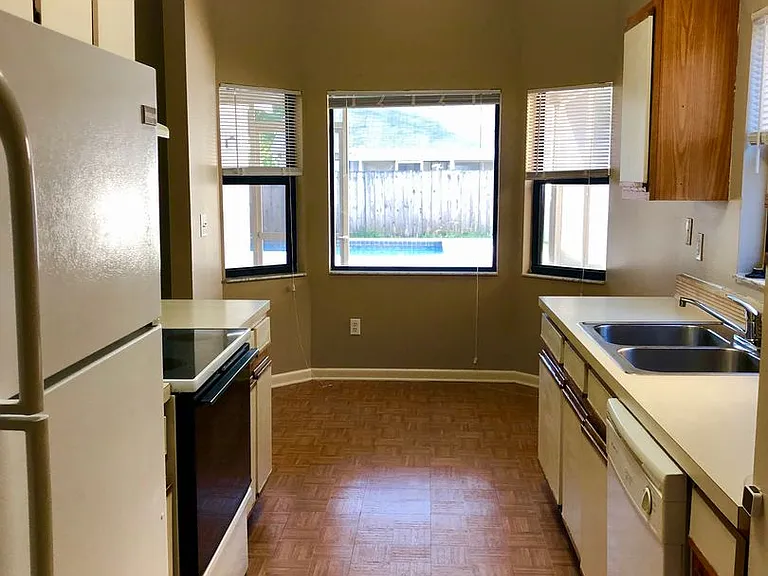 1012 Pearson Dr — Photo 14