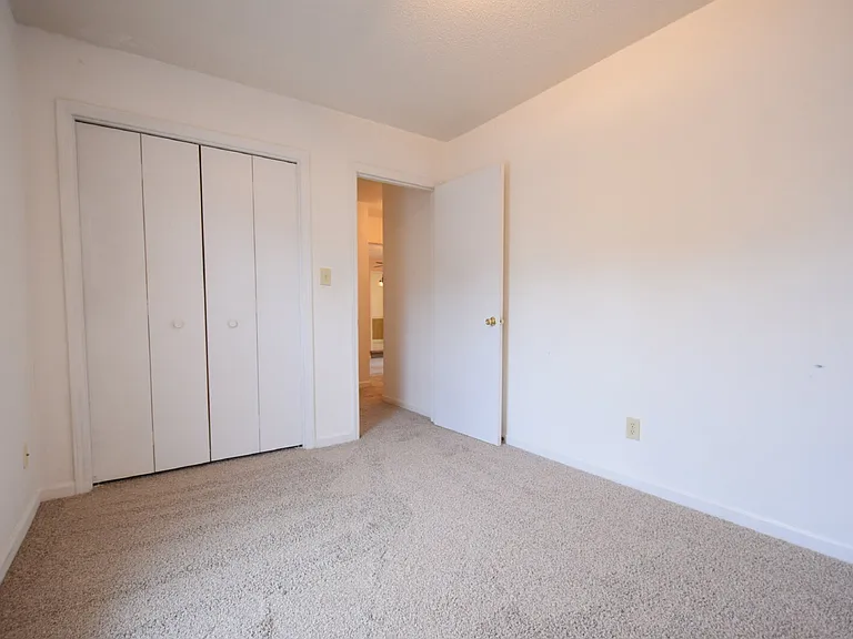 1328 Butterwood Cir — Photo 14