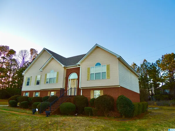 5487 Flint Hill Cir, Bessemer, AL 35022