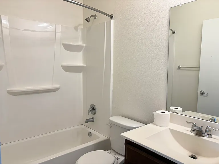 4329 Stromquist St — Photo 10