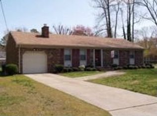 102 Burnham Pl, Newport News, VA 23606