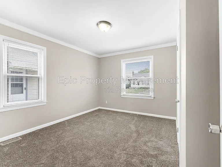 12985 Walnut St — Photo 10