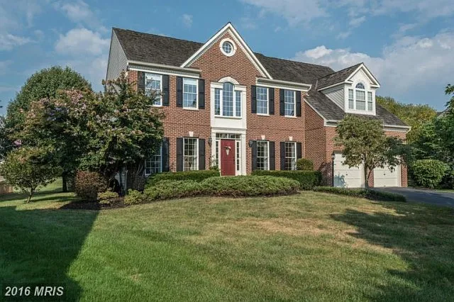 403 Warner Ct SW photo 1