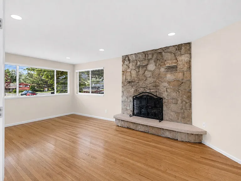 787 E Redmaple Cir — Photo 4