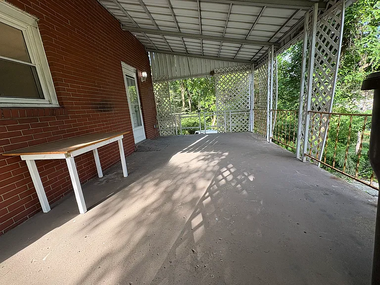 5357 Brownsville Rd — Photo 20