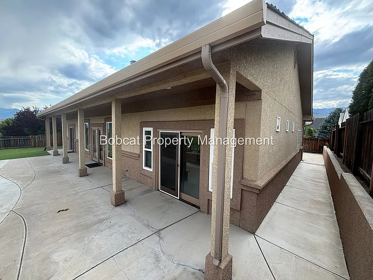 963 Ranchview Cir — Photo 55