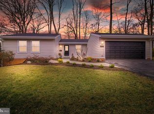 8703 Pappas Way, Annandale, VA 22003