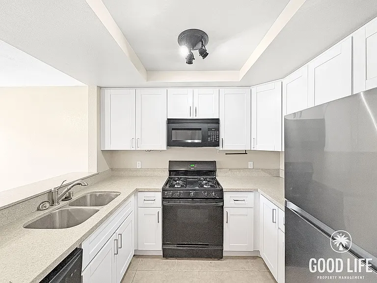2956 Elm Tree Ct — Photo 1